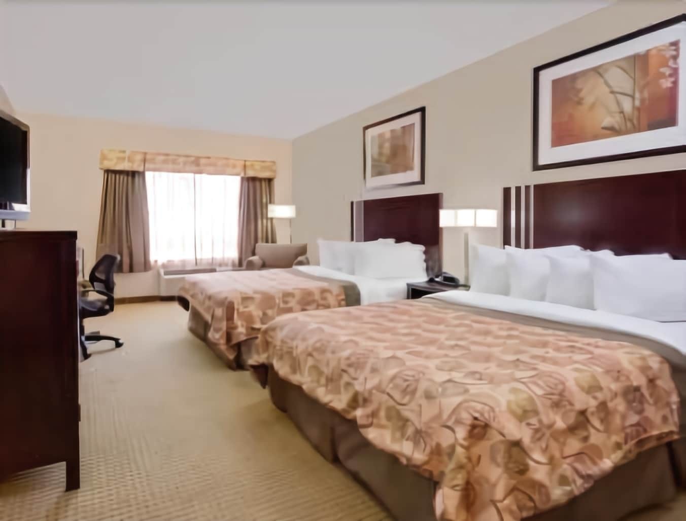 Ramada By Wyndham Lac La Biche Eksteriør bilde